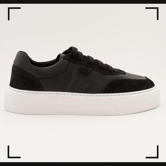 CZ London ile kampüse dönüşünüzü daha özel hale getirin! Şimdi stile adım atma zamanı 👟

Detaylı bilgi ve alışveriş için czlondon.com!

#czlondon #sneaker #kampusedonus #ayakkabı